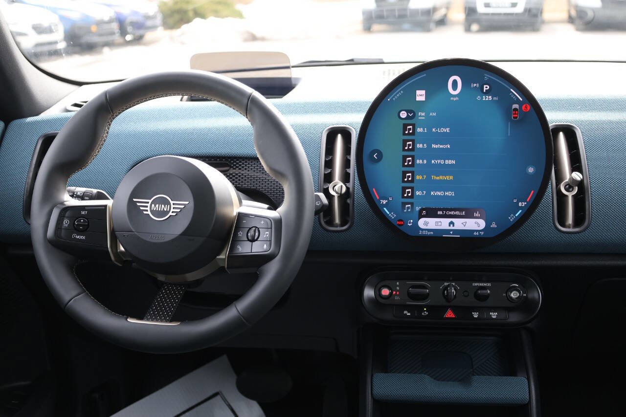 Used 2025 MINI Cooper Countryman S w/ Comfort Package Max image 24