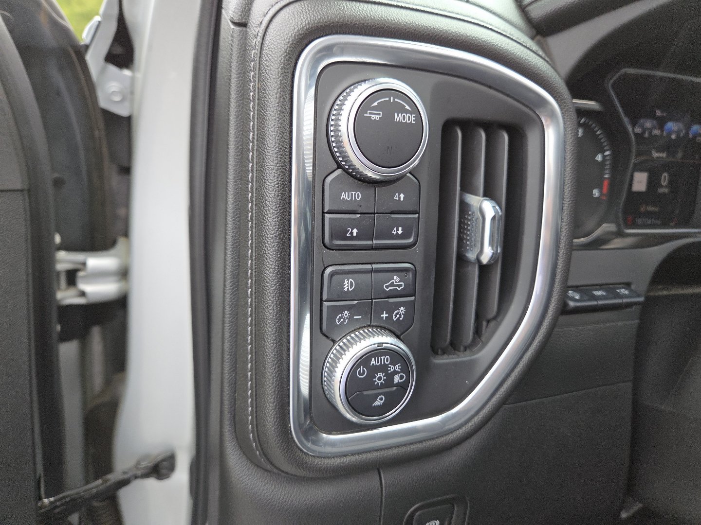 Used 2020 GMC Sierra 2500 Denali w/ Denali Ultimate Package AWD/4WD image 6