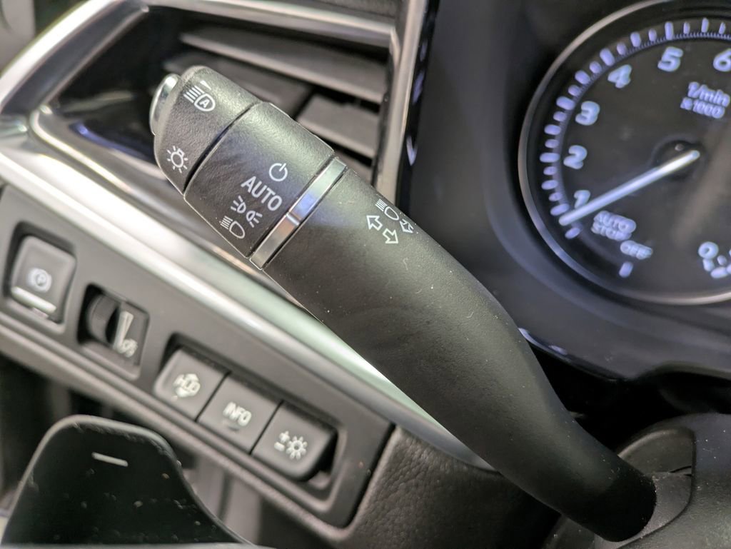 Used 2020 Cadillac XT6 Premium Luxury image 17