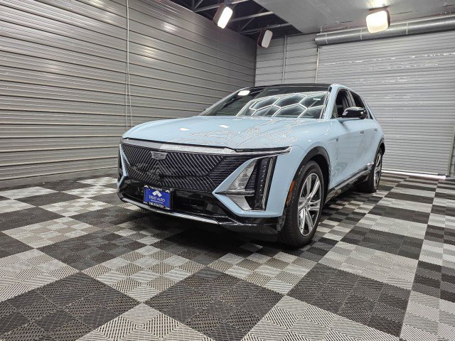 Used 2024 Cadillac Lyriq Tech w/ Driver Assist Package AWD/4WD image 45