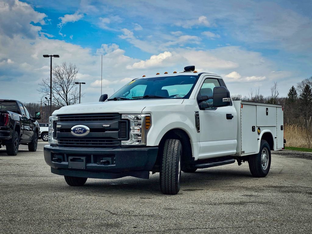 Used 2019 Ford F350 XL w/ Power Equipment Group image 9
