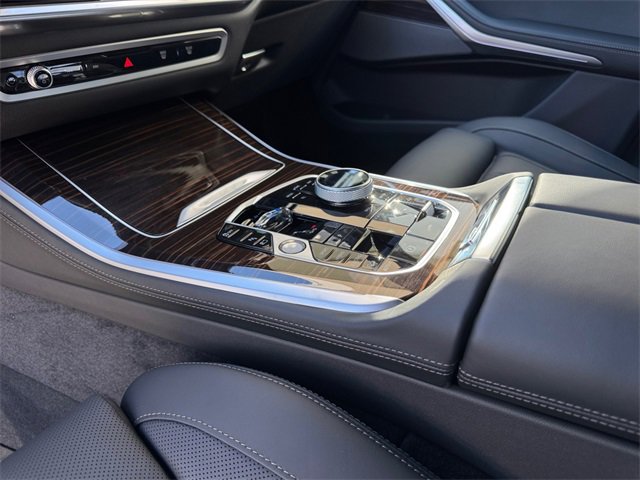 New 2026 BMW X5 xDrive50e w/ Executive Package image 17