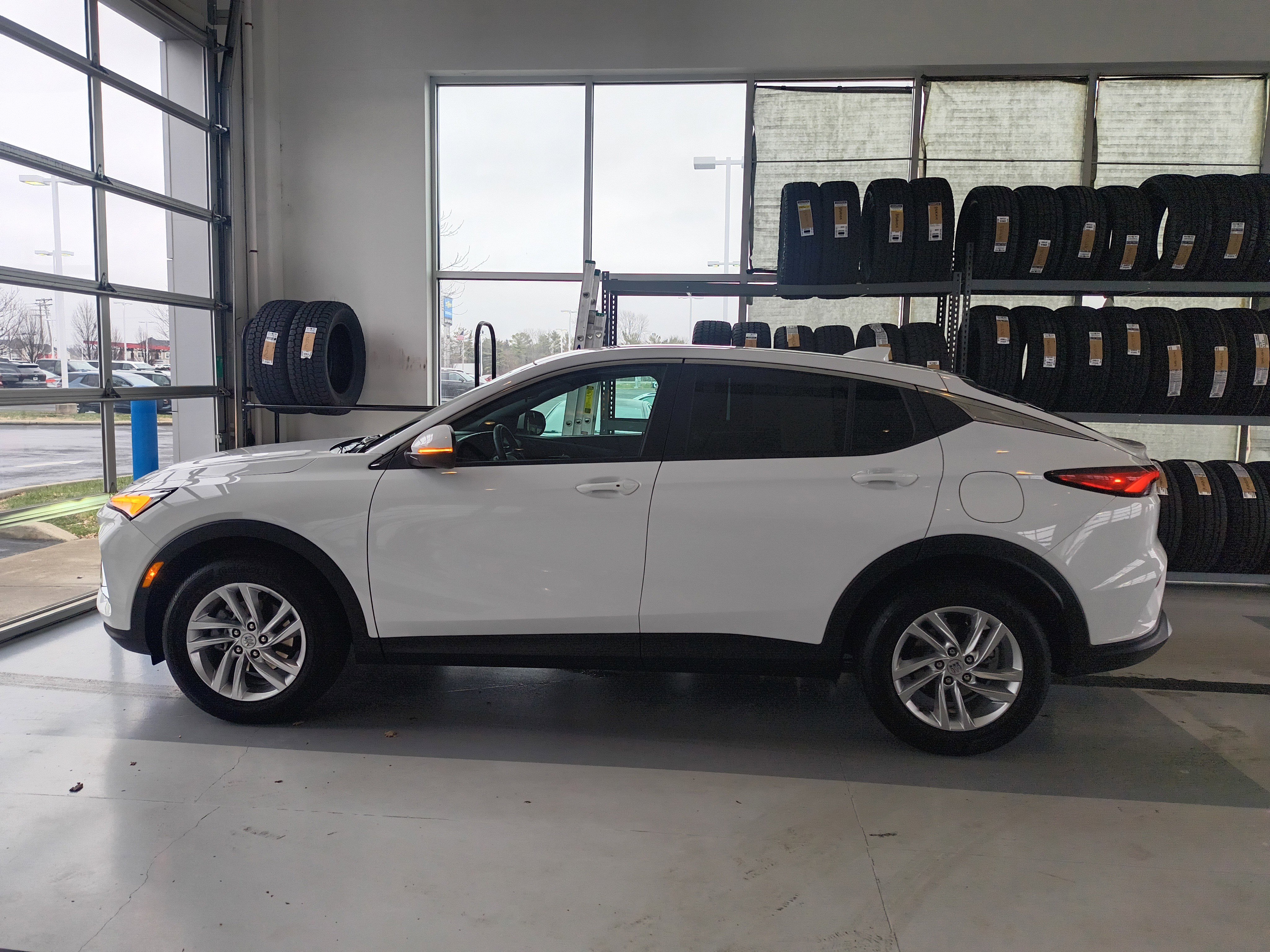 Used 2025 Buick Envista Preferred w/ Convenience I Package image 26