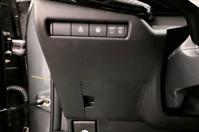 New 2026 Nissan Kicks SR w/ SR Premium Package image 27