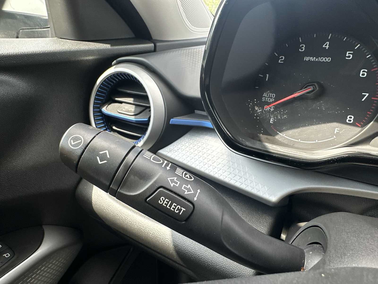 Used 2024 Chevrolet Trax LS w/ LS Convenience Package FWD image 29