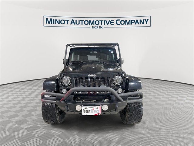 Used 2015 Jeep Wrangler Unlimited Rubicon w/ Connectivity Group image 3
