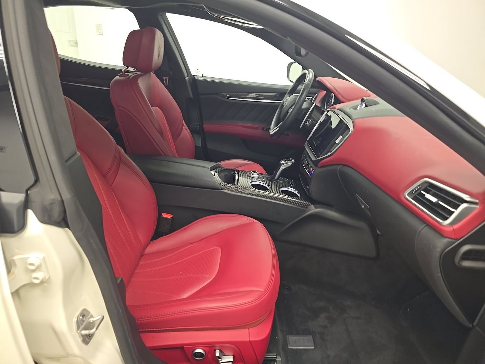 Used 2023 Maserati Ghibli Modena RWD image 8