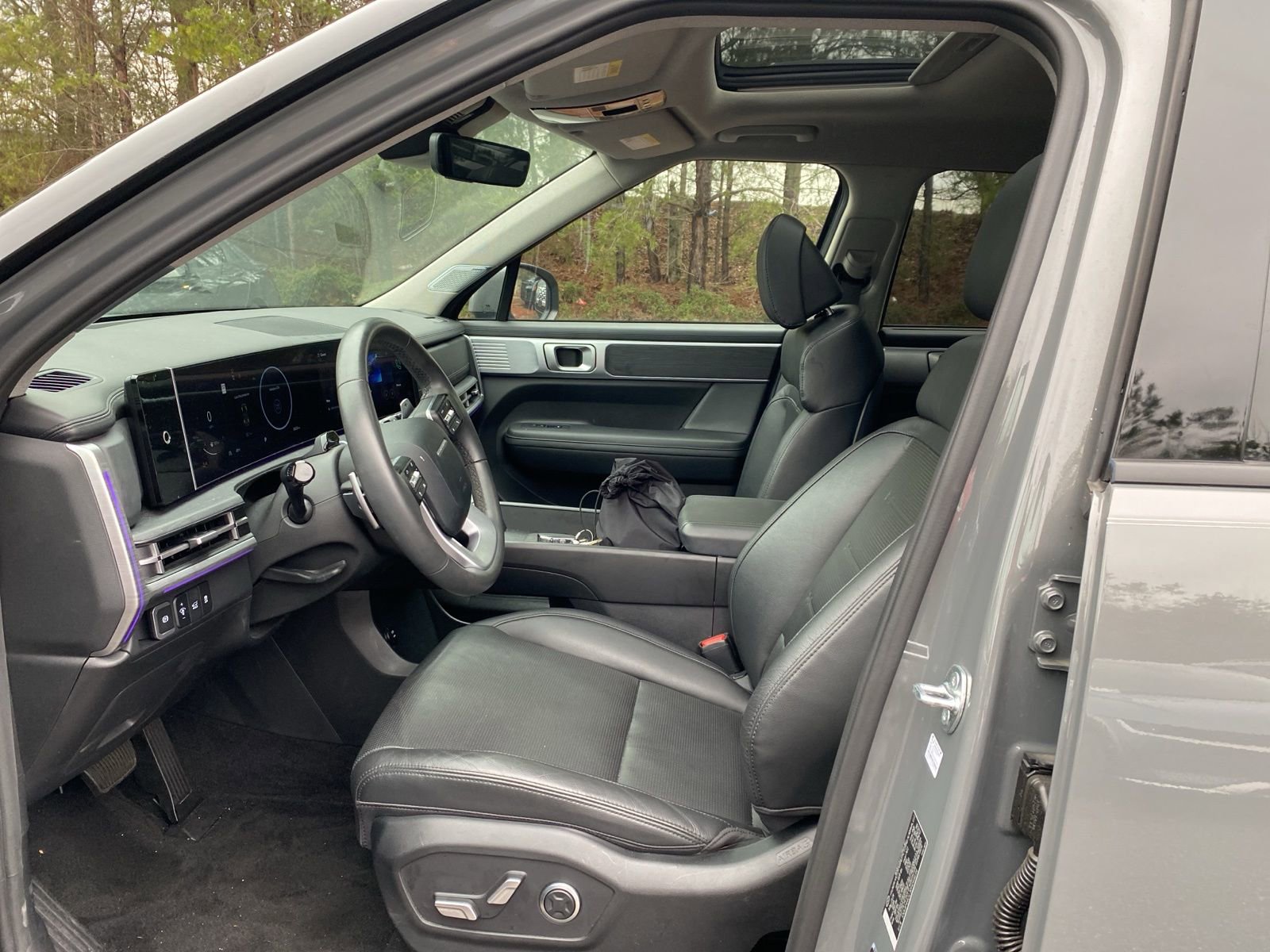 Used 2024 Hyundai Santa Fe Limited image 9