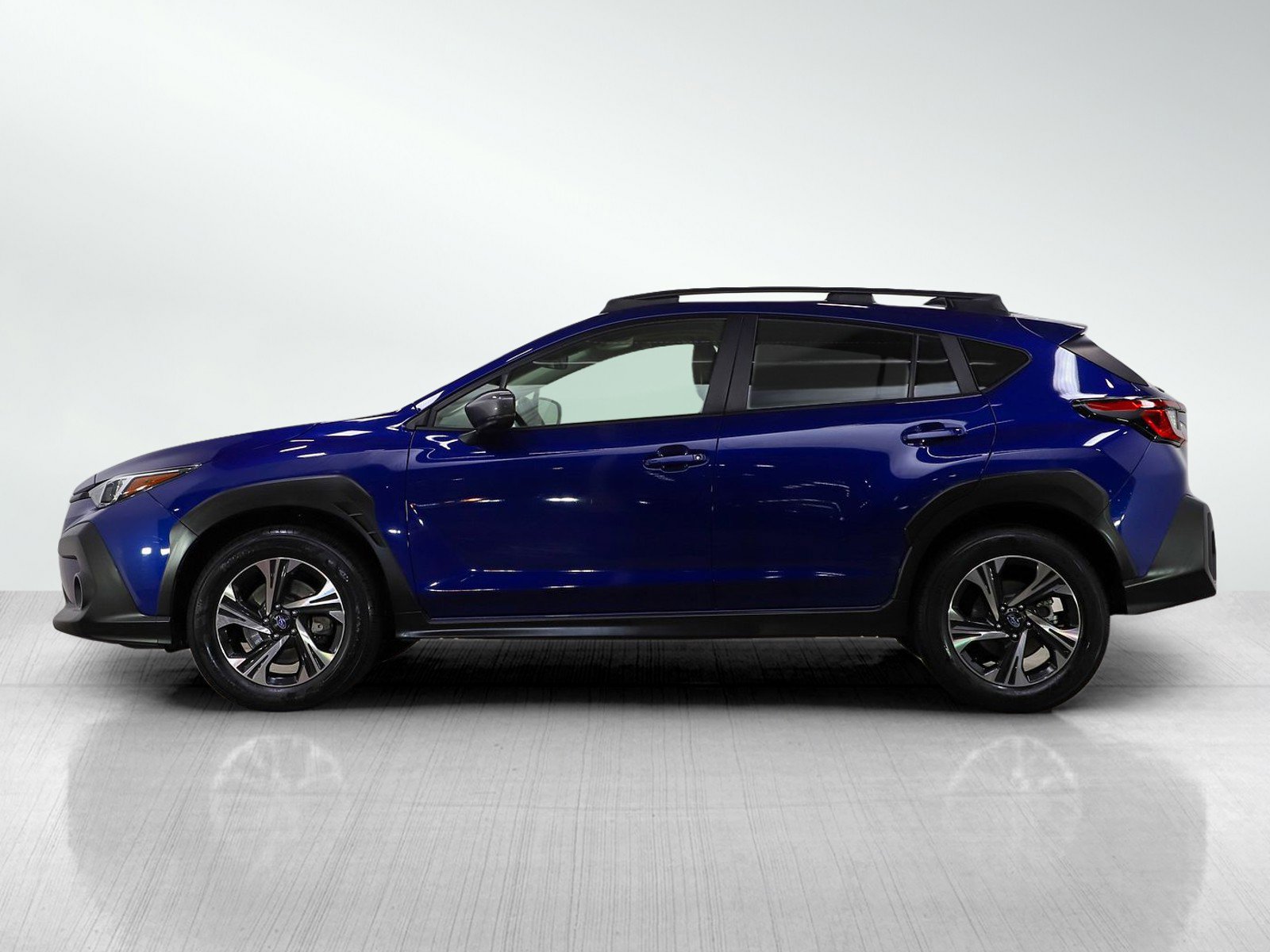 Used 2024 Subaru Crosstrek 2.0i Premium image 2