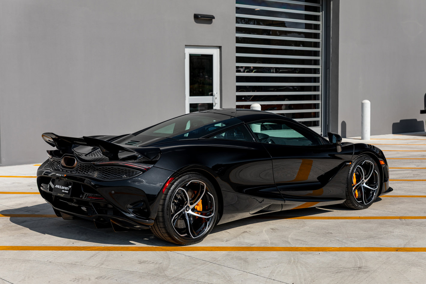 Used 2024 McLaren 750S image 24