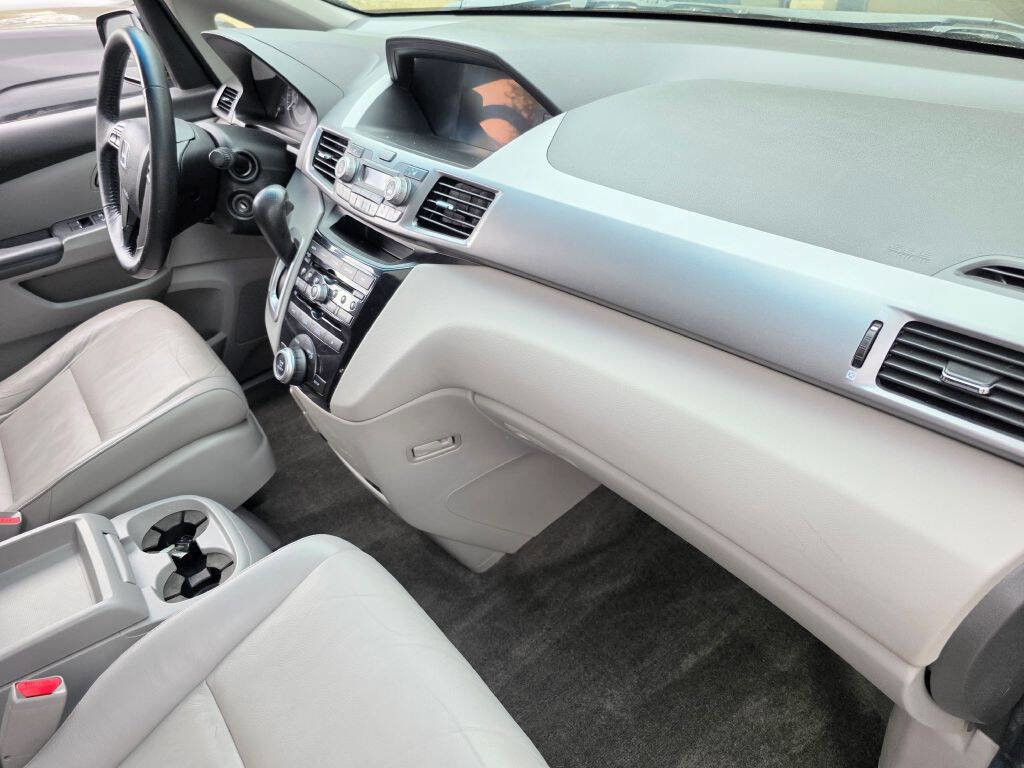 Used 2012 Honda Odyssey EX-L image 19
