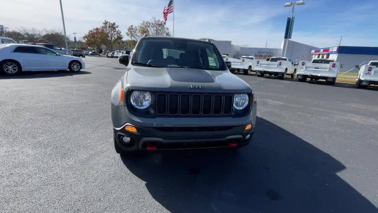Used 2022 Jeep Renegade Trailhawk AWD/4WD image 4