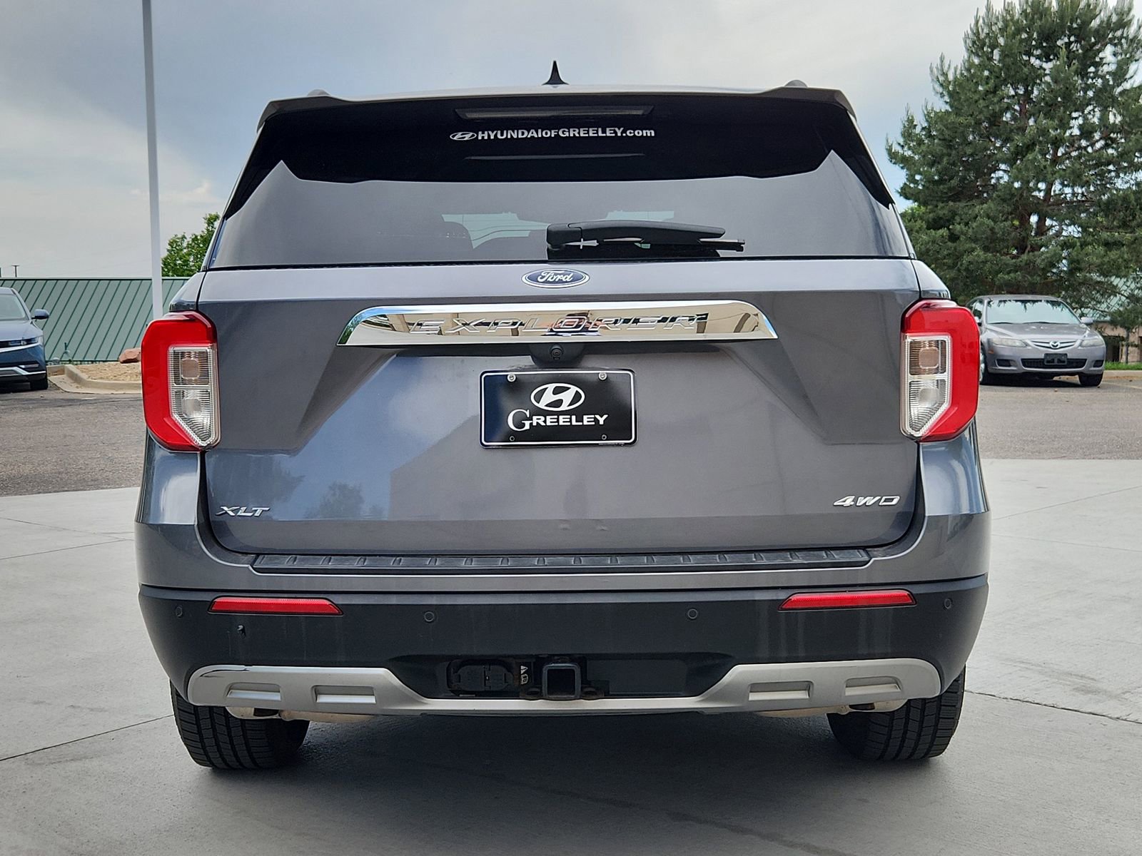 Used 2021 Ford Explorer XLT w/ Equipment Group 202A AWD/4WD image 4
