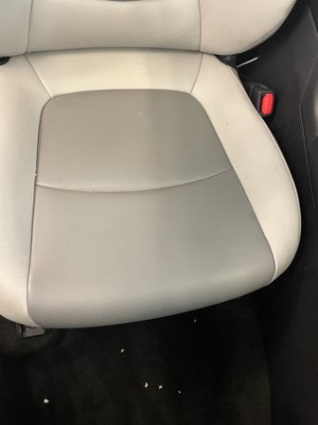 Used 2022 Toyota RAV4 XLE Premium FWD image 14