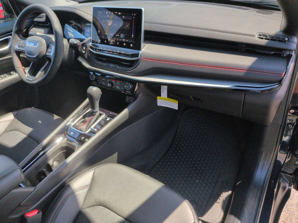 New 2026 Jeep Compass Trailhawk AWD/4WD image 33