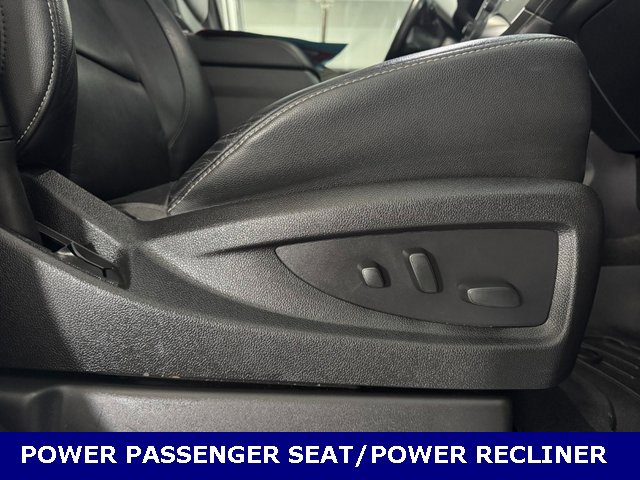 Used 2017 Chevrolet Suburban LT w/ LT Signature Package image 41