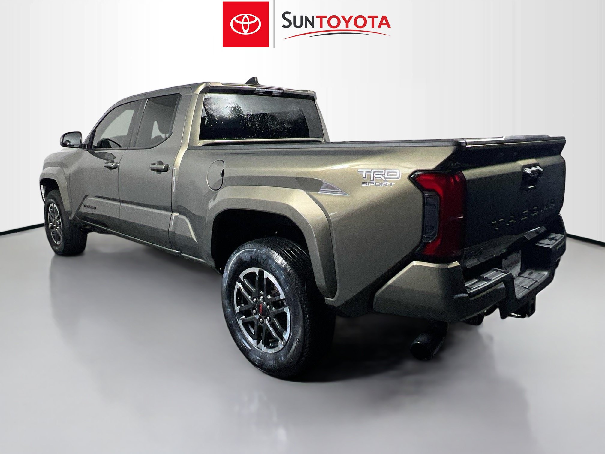 Used 2025 Toyota Tacoma TRD Sport AWD/4WD image 6
