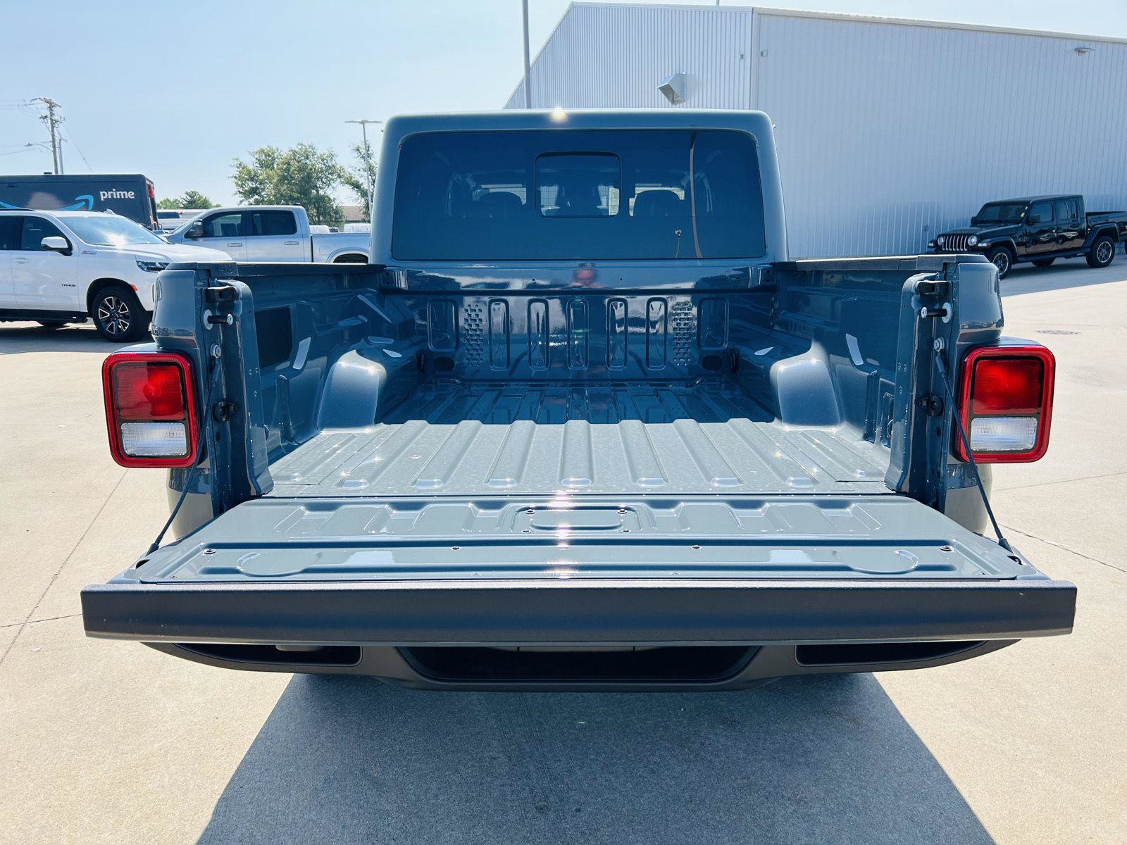 New 2026 Jeep Gladiator Sport AWD/4WD image 26
