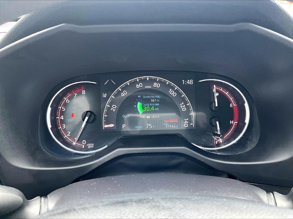 Used 2025 Toyota RAV4 LE AWD/4WD image 25
