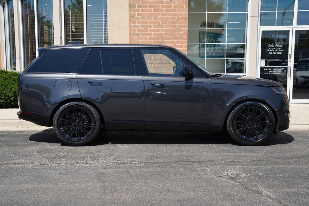 New 2026 Land Rover Range Rover SE AWD/4WD image 7