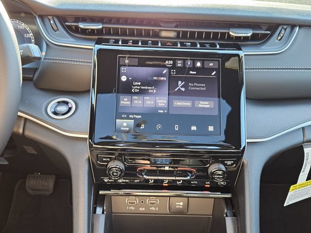 New 2025 Jeep Grand Cherokee Laredo RWD image 17