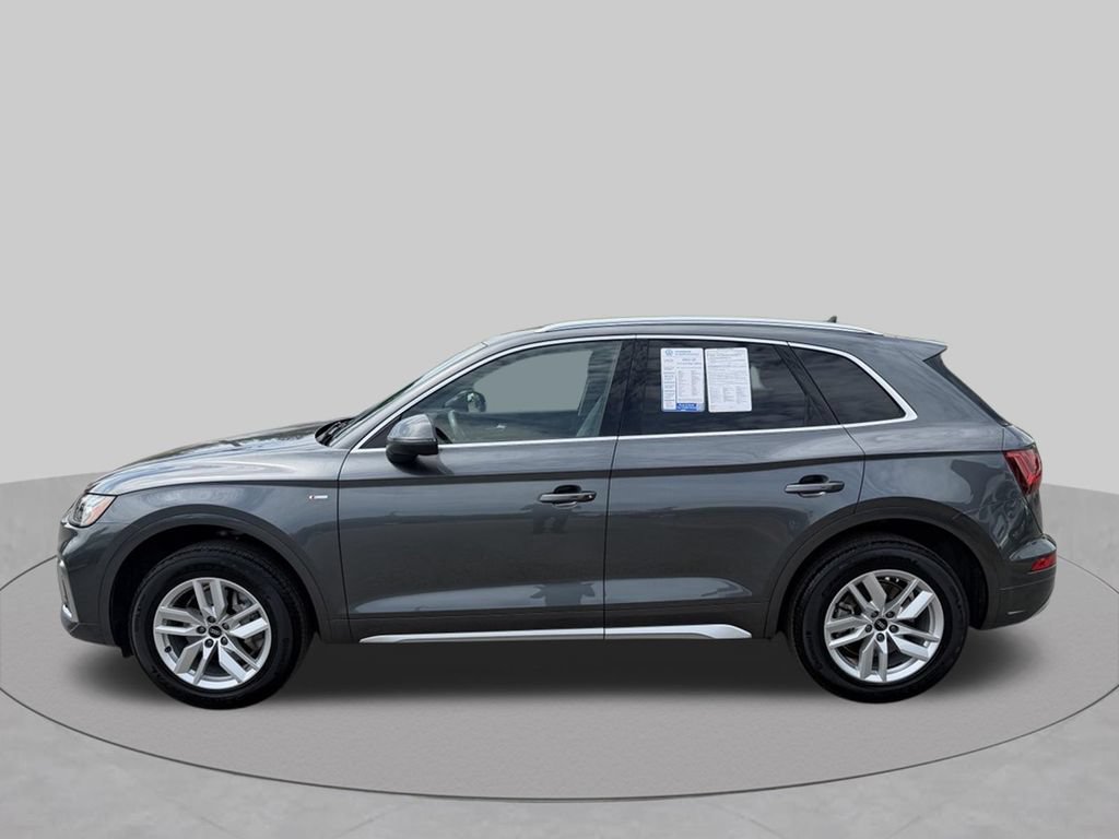 Used 2022 Audi Q5 2.0T Premium w/ Convenience Package AWD/4WD image 4