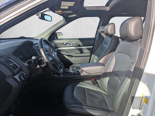 Used 2017 Ford Explorer XLT w/ Equipment Group 202A image 25