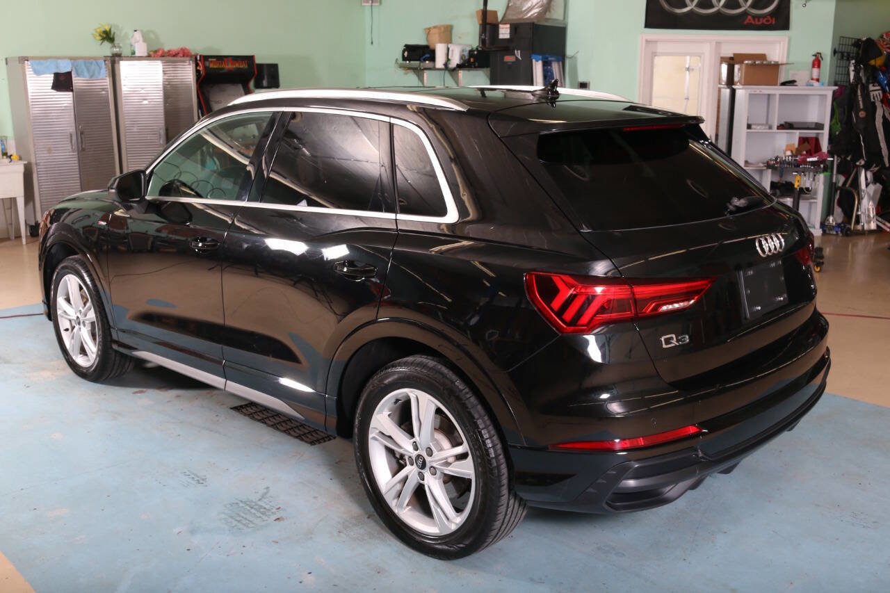 Used 2021 Audi Q3 2.0T Premium w/ Convenience Package image 17
