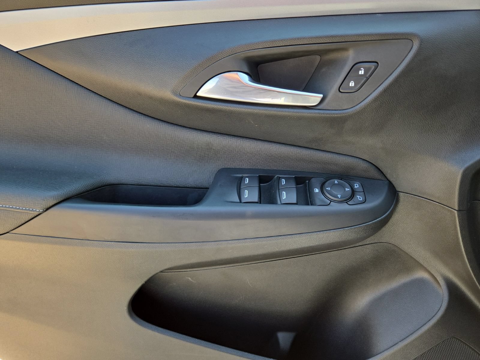 Used 2025 Buick Envista Sport Touring FWD image 20