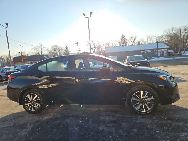 Used 2024 Nissan Versa SV w/ Trunk Package image 9