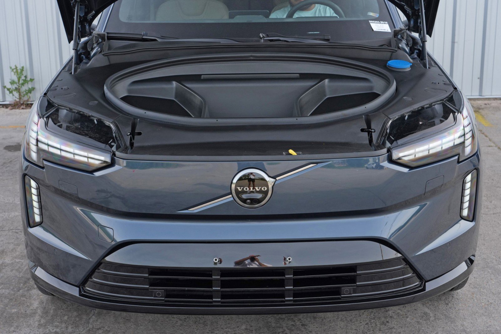 Used 2025 Volvo EX90 Ultra AWD/4WD image 8