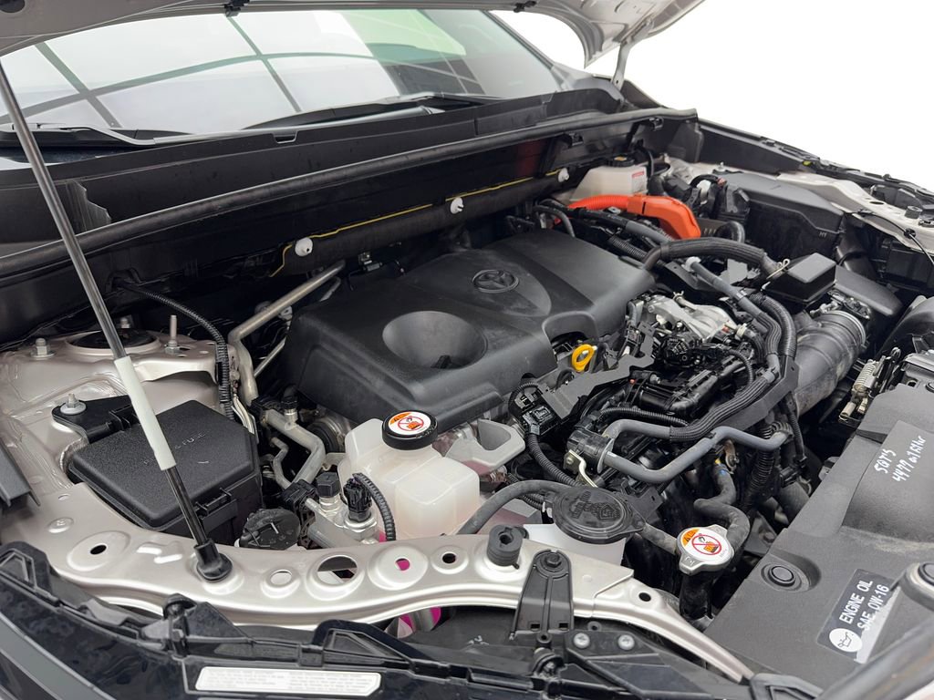 Used 2021 Toyota Venza XLE w/ Softex Package image 17