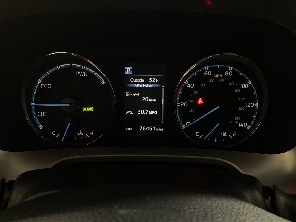 Used 2018 Toyota RAV4 LE AWD/4WD image 26