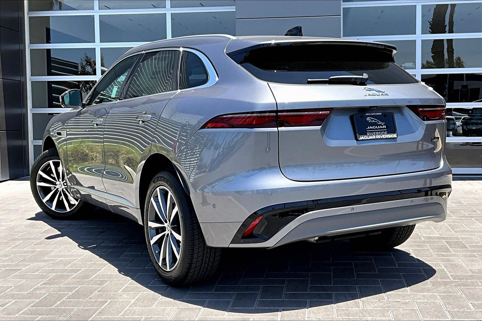 New 2026 Jaguar F-PACE R-Dynamic S AWD/4WD image 3