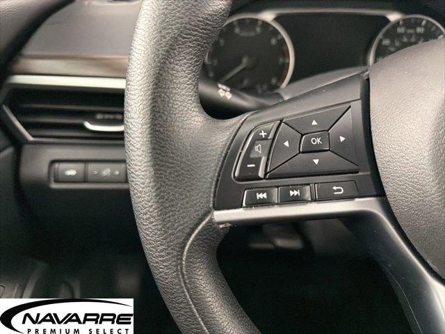 Used 2024 Nissan Altima 2.5 SV image 18