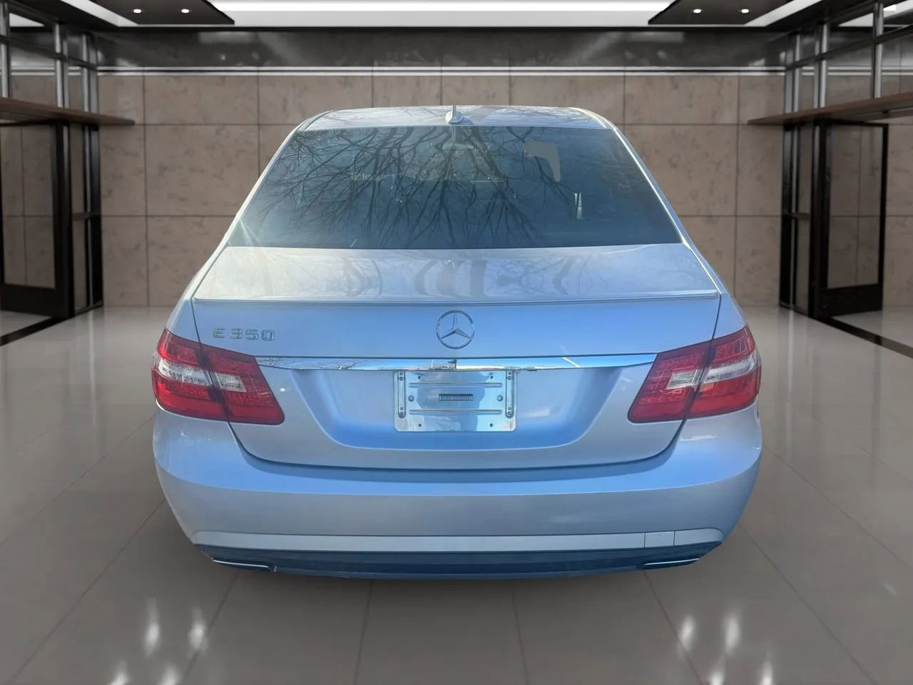 Used 2010 Mercedes-Benz E 350 Sedan image 8