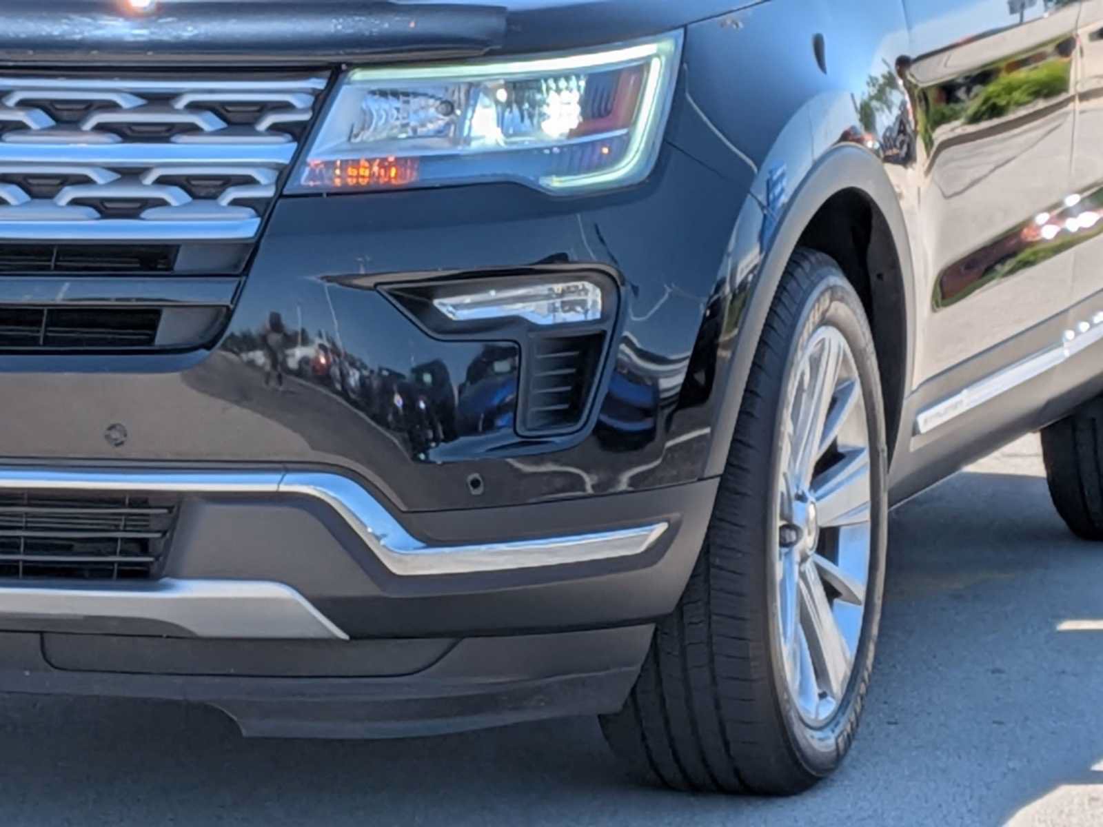 Used 2019 Ford Explorer Limited w/ Class III Trailer Tow Package AWD/4WD image 10