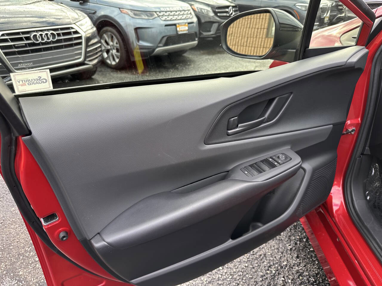 Used 2023 Toyota Prius LE image 10