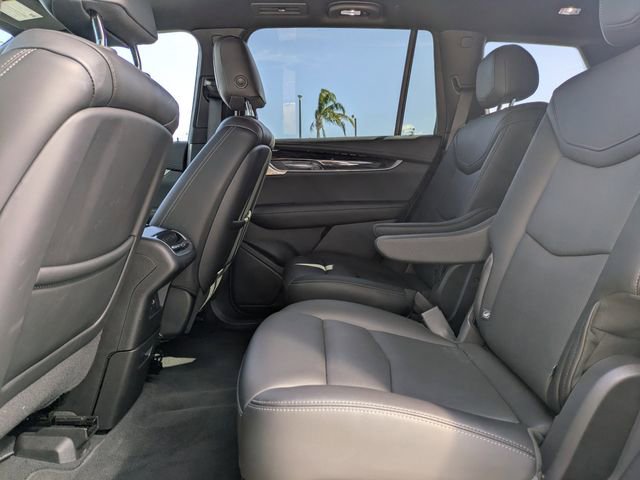 Used 2024 Cadillac XT6 Premium Luxury w/ Technology Package image 19