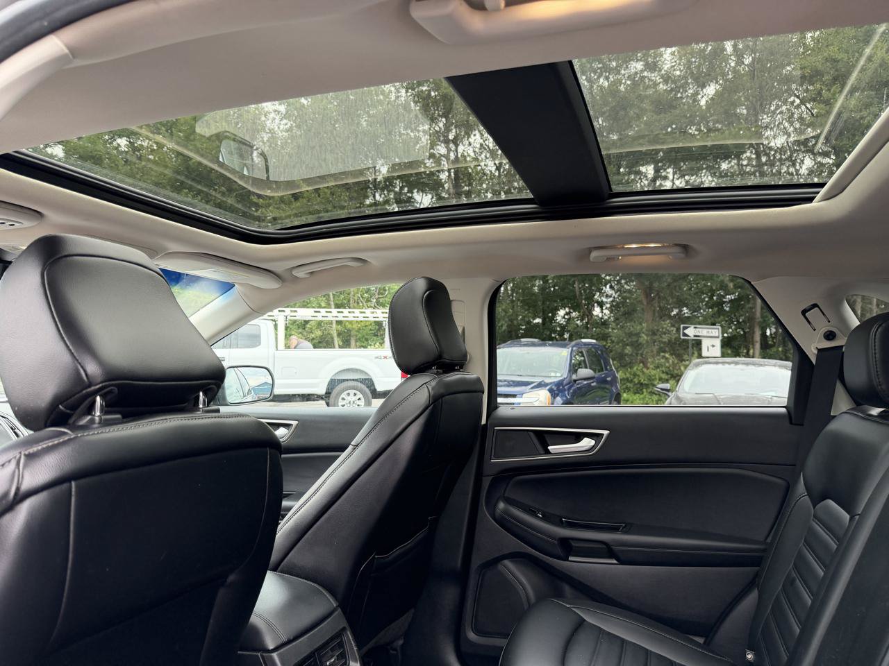 Used 2020 Ford Edge SEL w/ Convenience Package AWD/4WD image 12