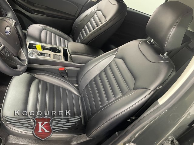 Used 2022 Ford Edge SEL w/ Convenience Package image 12