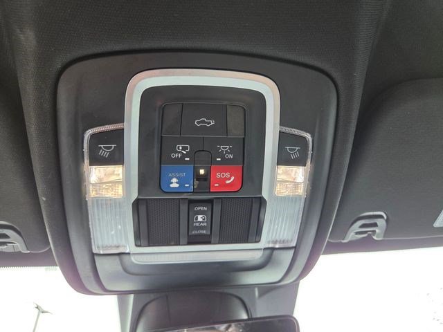 Used 2023 RAM 1500 Laramie image 8