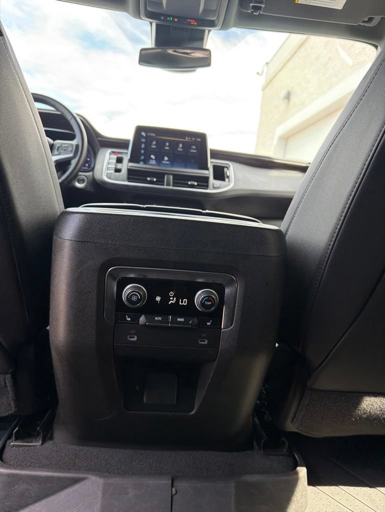Used 2024 Chevrolet Tahoe Z71 w/ Z71 Off-Road Package AWD/4WD image 26