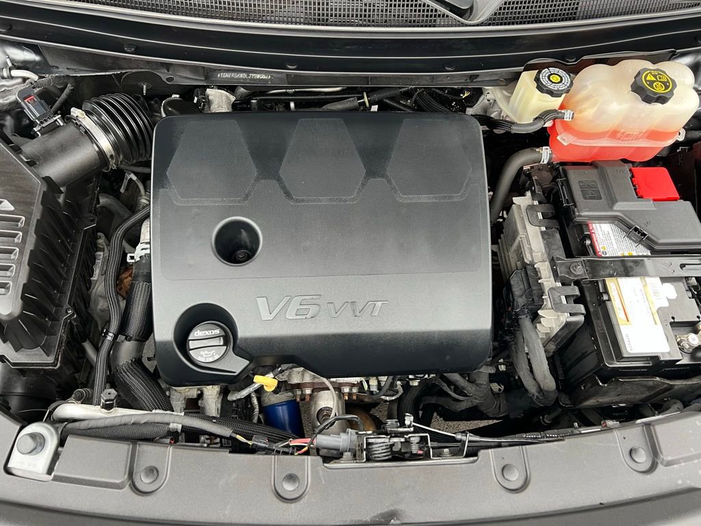 Used 2020 Chevrolet Traverse LT image 44