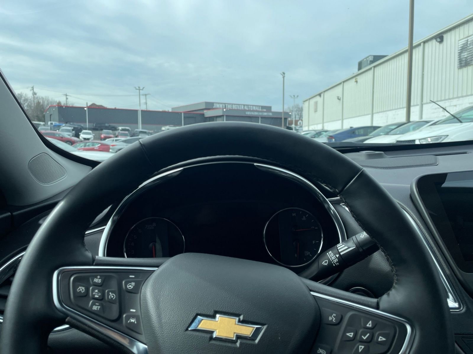 Used 2024 Chevrolet Malibu LT image 36