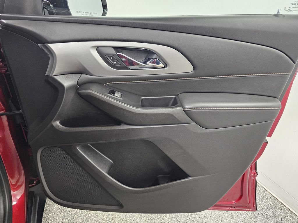 Used 2019 Chevrolet Traverse LT FWD image 26