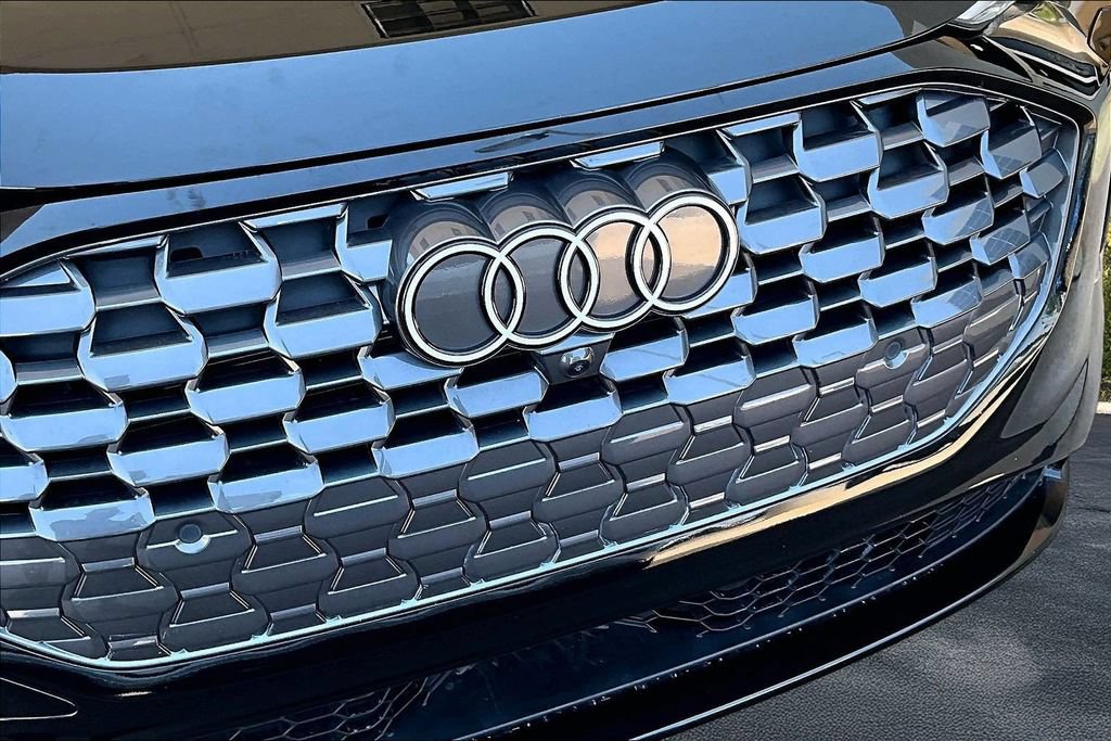 Used 2025 Audi Q5 Premium w/ Convenience Package AWD/4WD image 28