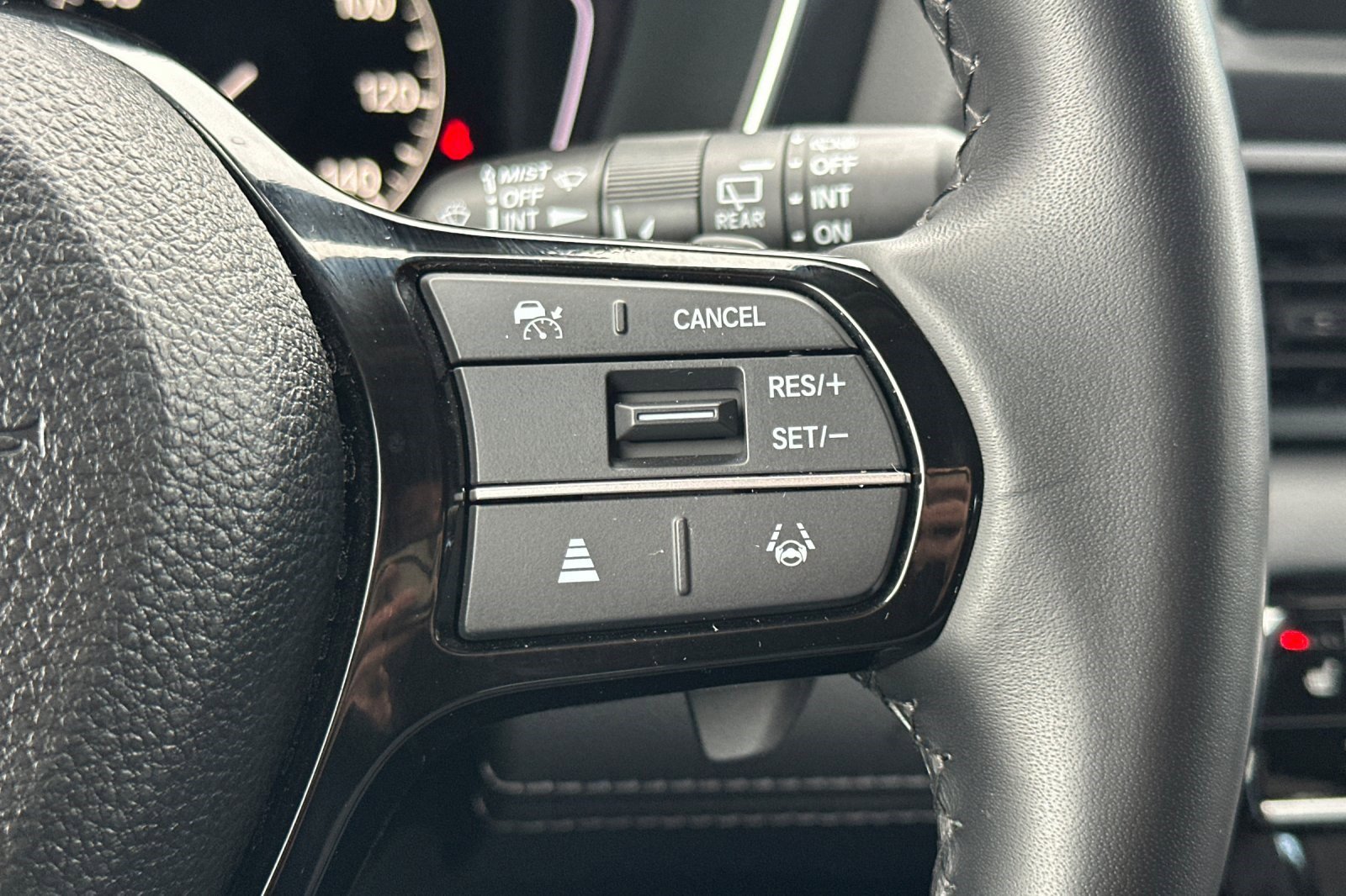 Used 2024 Honda Pilot Touring image 32