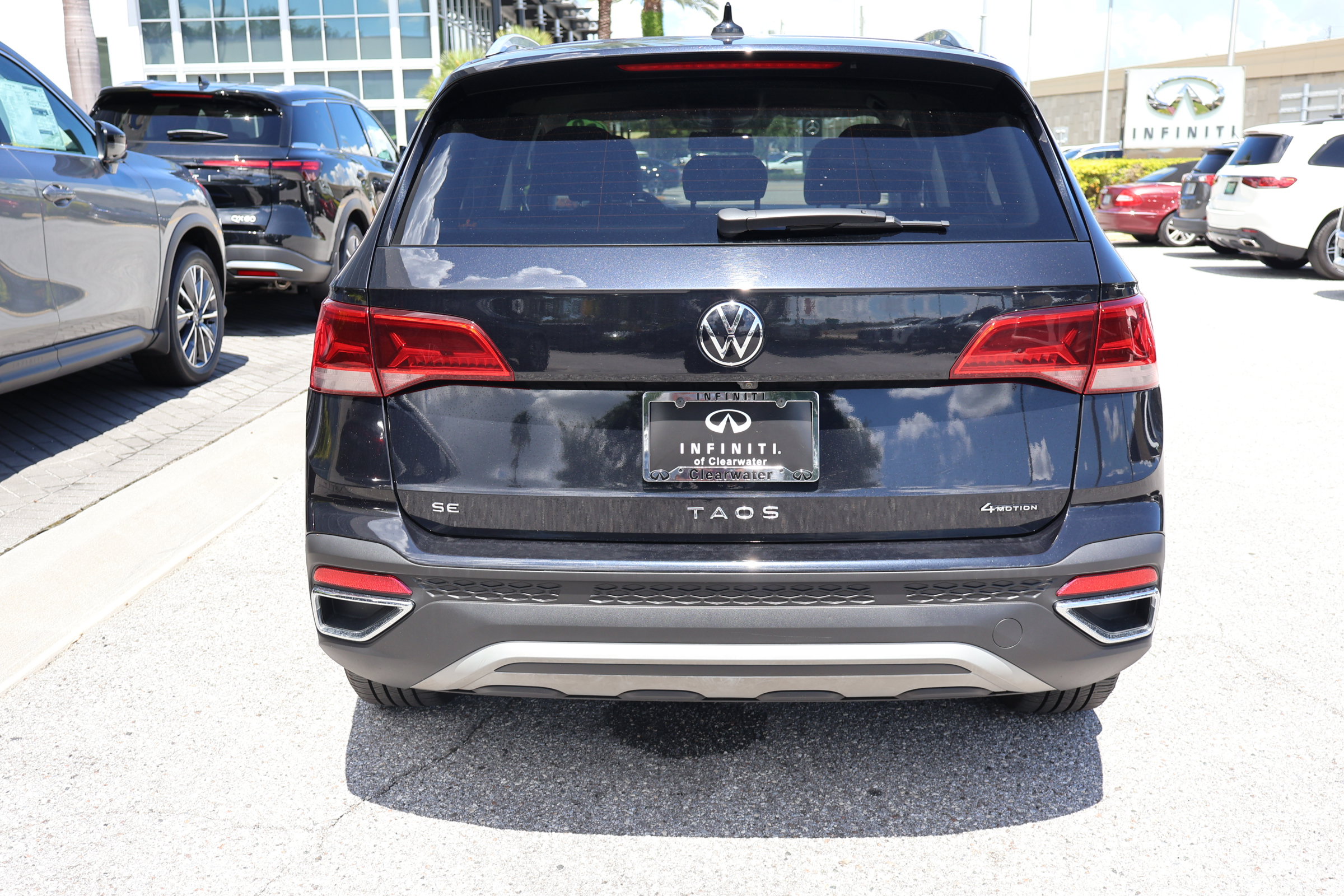 Used 2022 Volkswagen Taos SE w/ IQ.Drive SE Package AWD/4WD image 7
