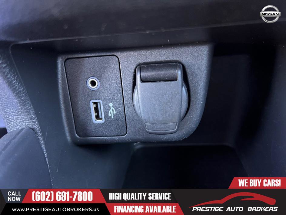 Used 2021 Nissan Versa SV image 34